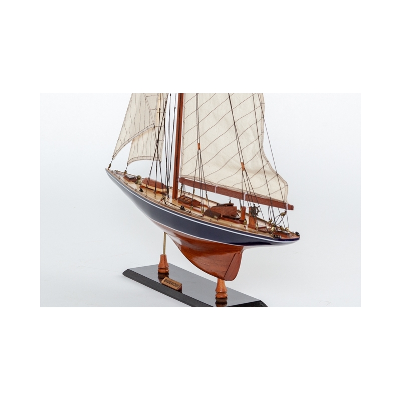 Maquette Endeavour - Maquette bateau en bois peint - Marie Galante